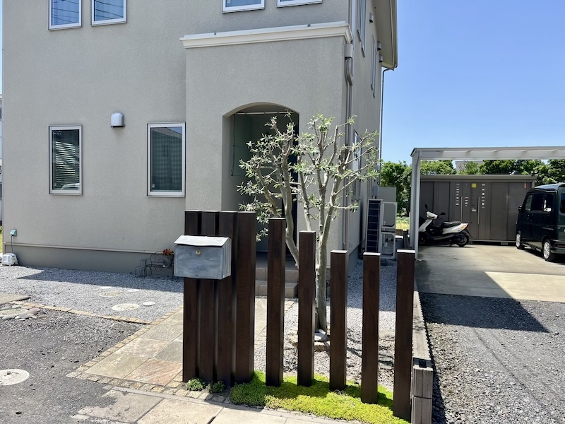 庭木が強風で折れた！焦らずに行うべき応急処置とプロに頼むべき判断基準