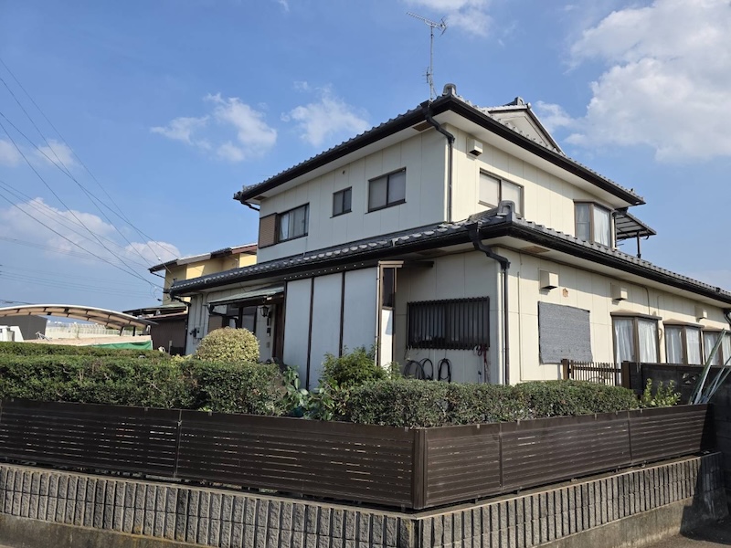 埼玉県熊谷市 W様邸｜敷地境界から越境する庭木の撤去と剪定を実施しました