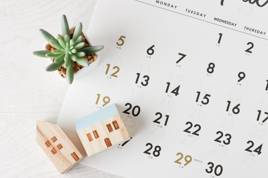 芝生を美しく保つ方法と年間メンテナンススケジュールを解説します！