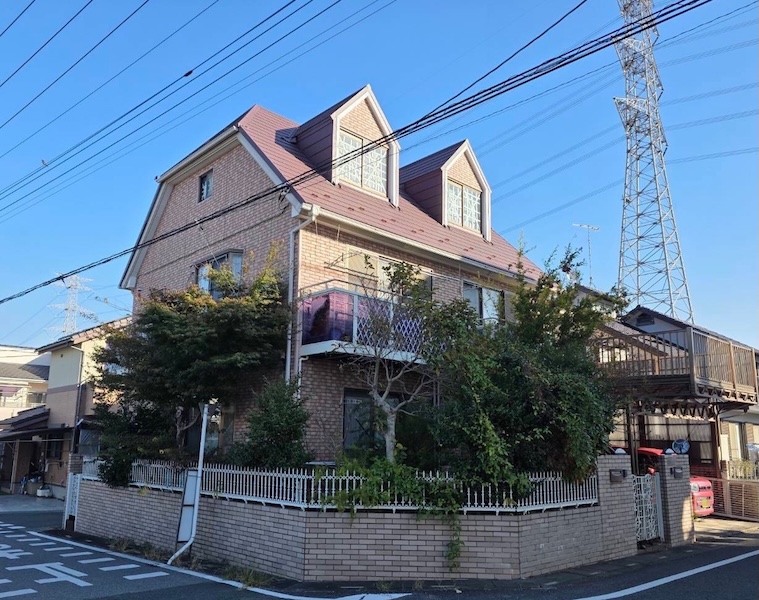 伸びすぎた庭木を放置するとどうなる?倒木・害虫・ご近所トラブルの危険性