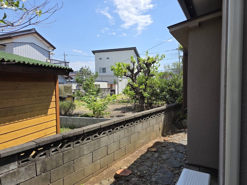 埼玉県熊谷市 K様邸｜敷地境界付近の樹木を伐採・処分しました。
